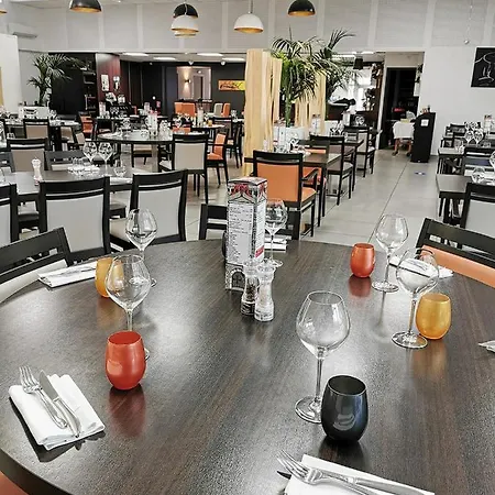 Ξενοδοχείο De La Poste 2*