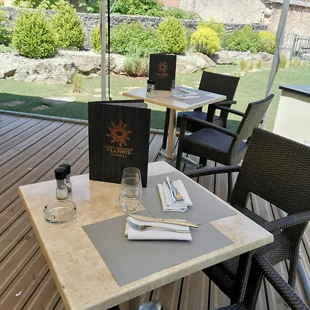 De La Poste Hotell 2*