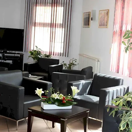 De La Poste Hotell 2*