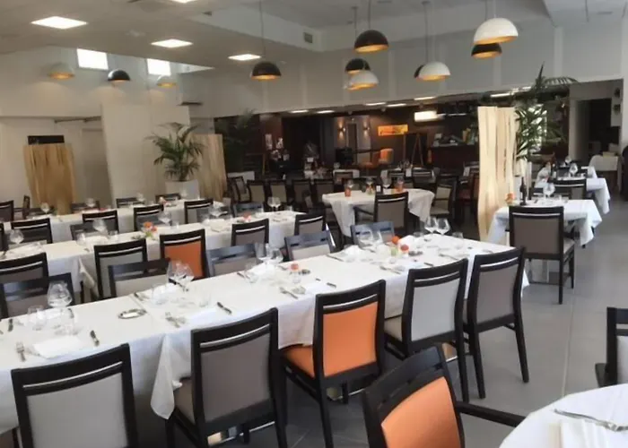 Hotel De La Poste La Cavalerie